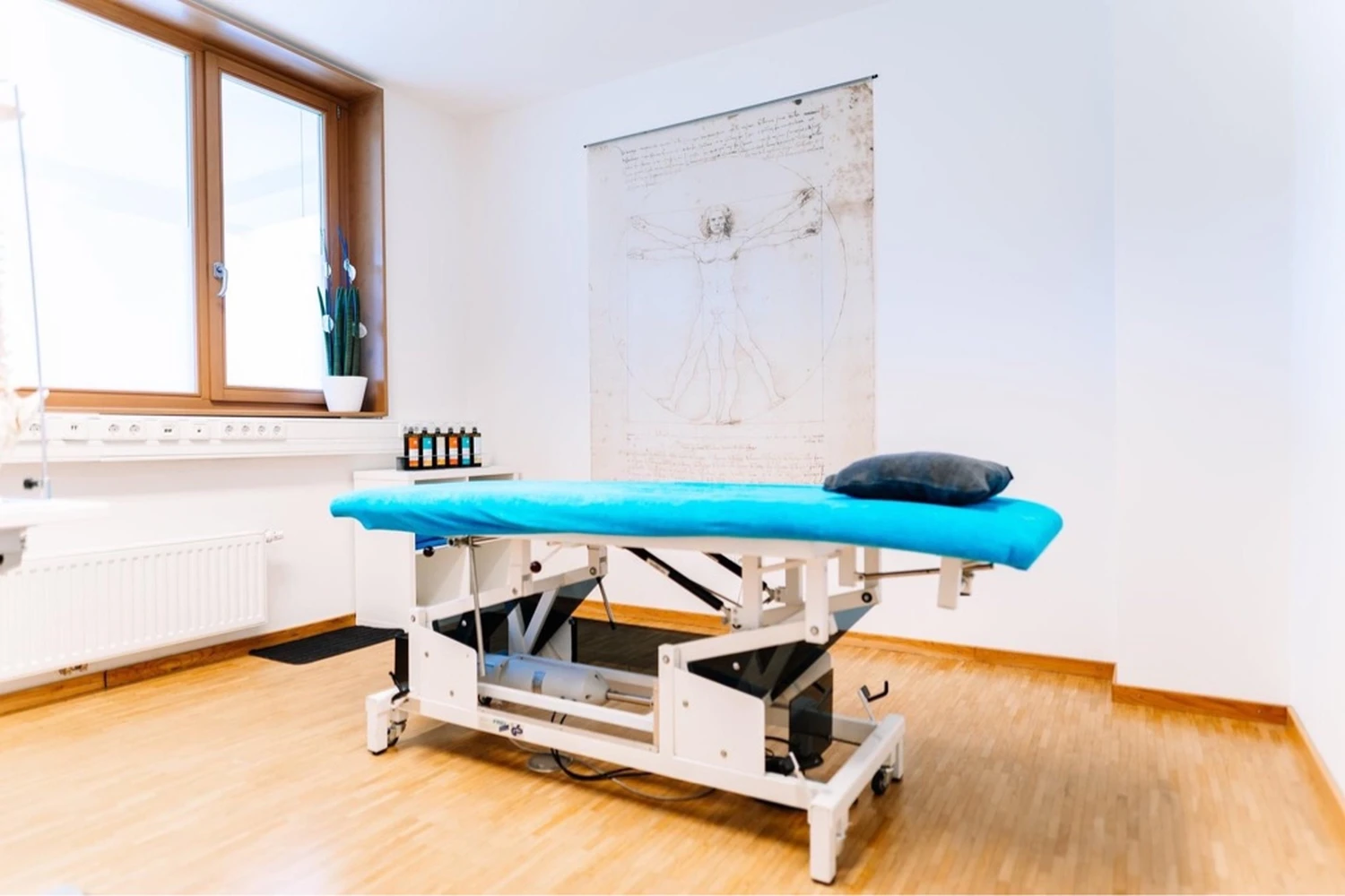 Behandlungsraum von Physiotherapie an der Blau